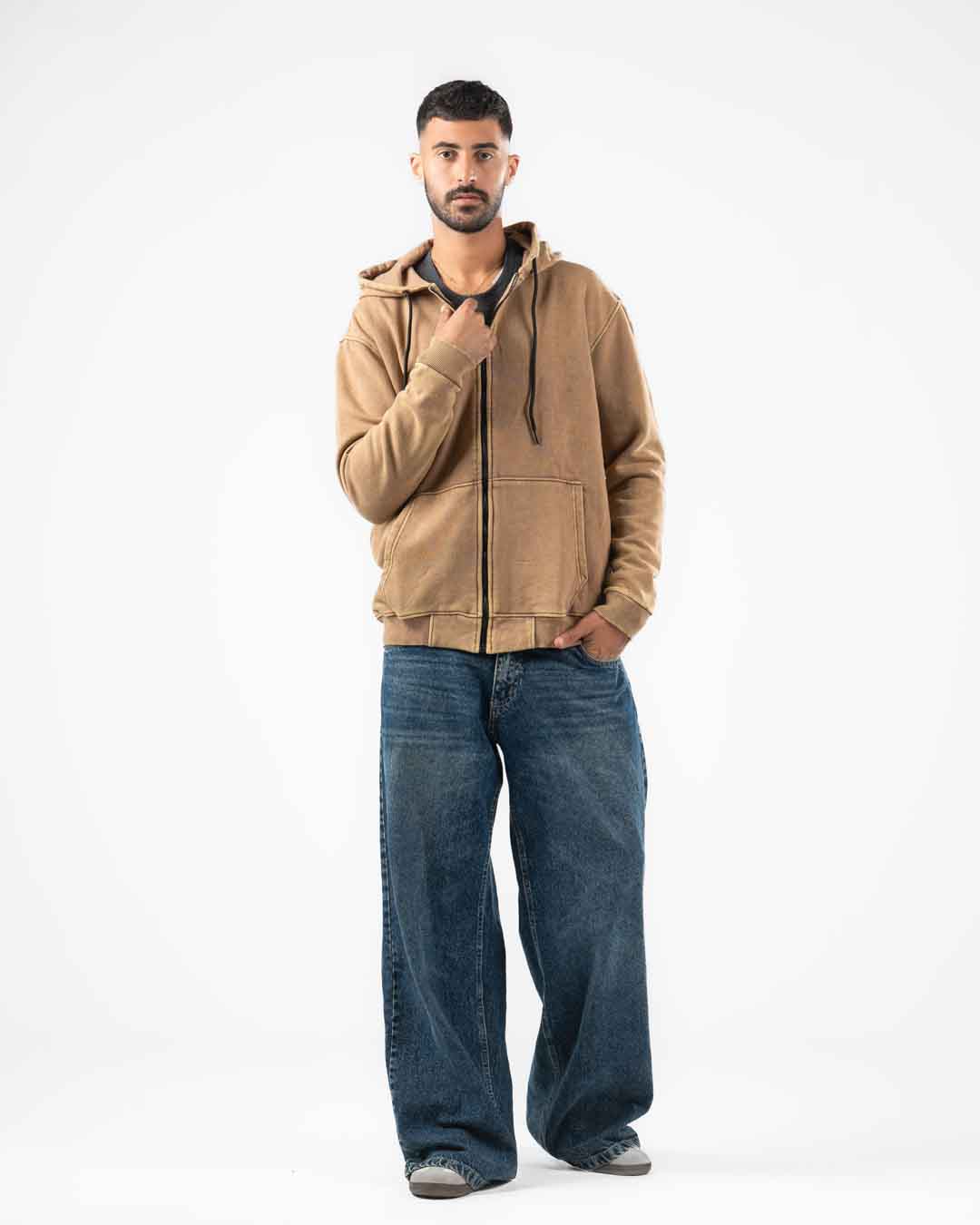 قميص رياضي بغطاء للرأس للرجال