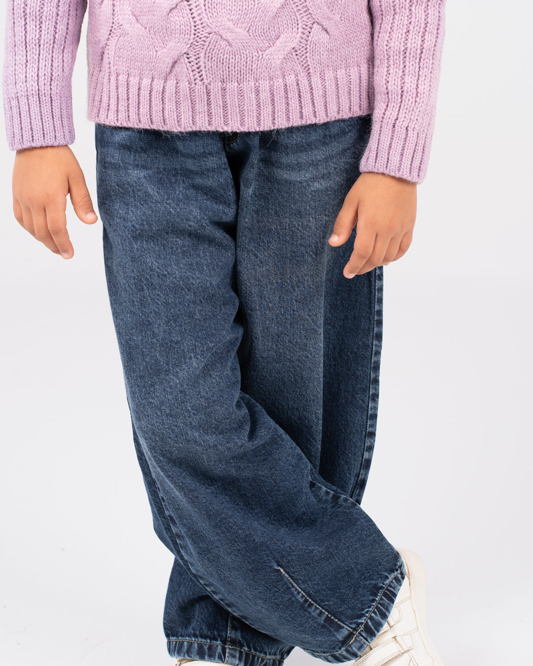 بنطلون جينز بقصة عادية للبنات