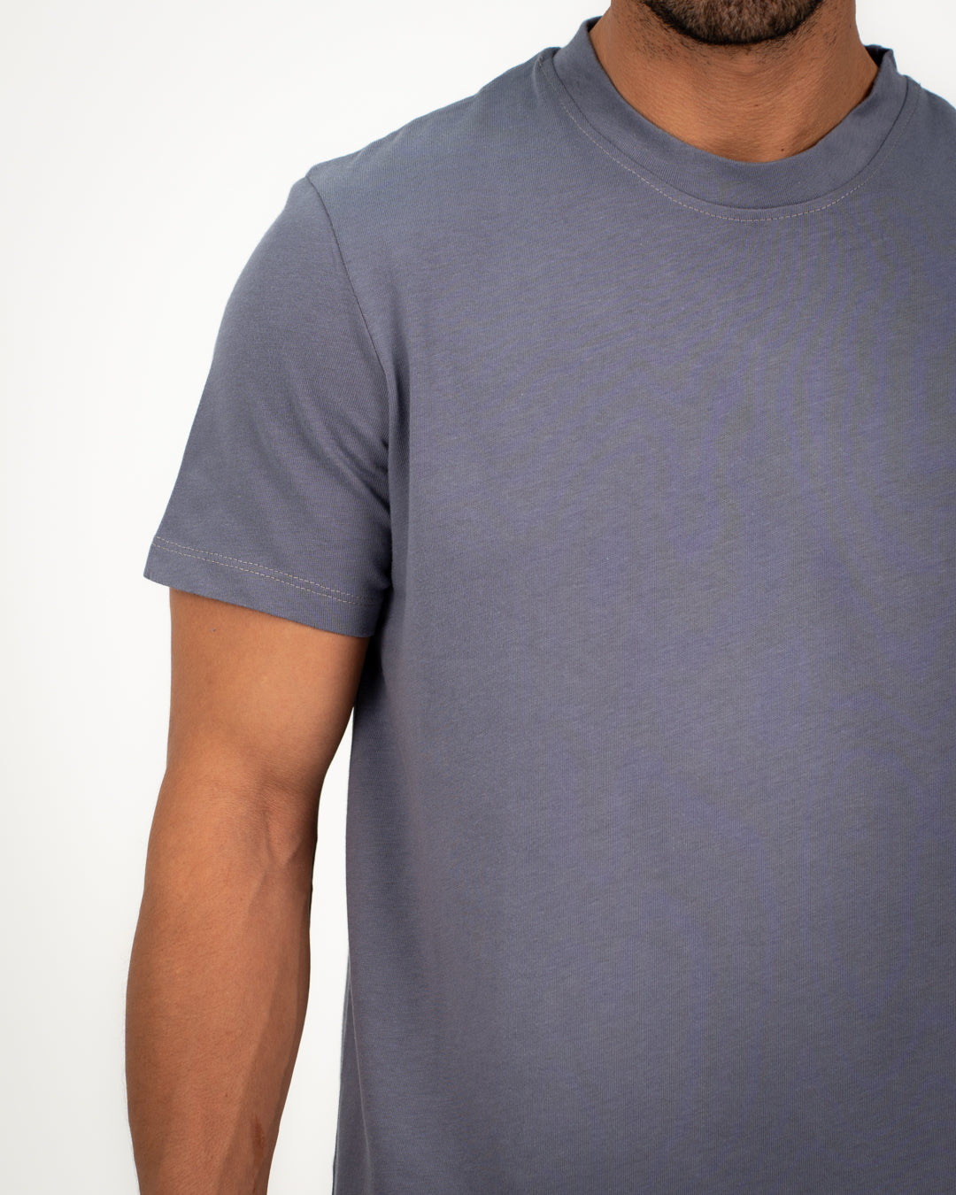 تي شيرت رجالي أساسي