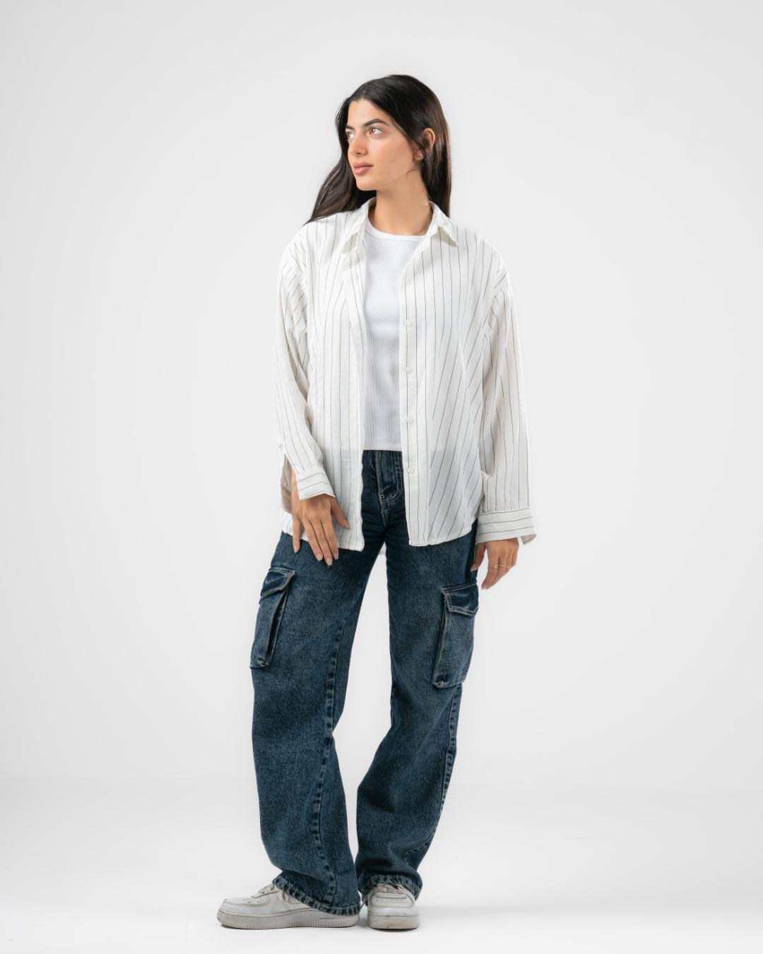 بلوزة بأكمام طويلة