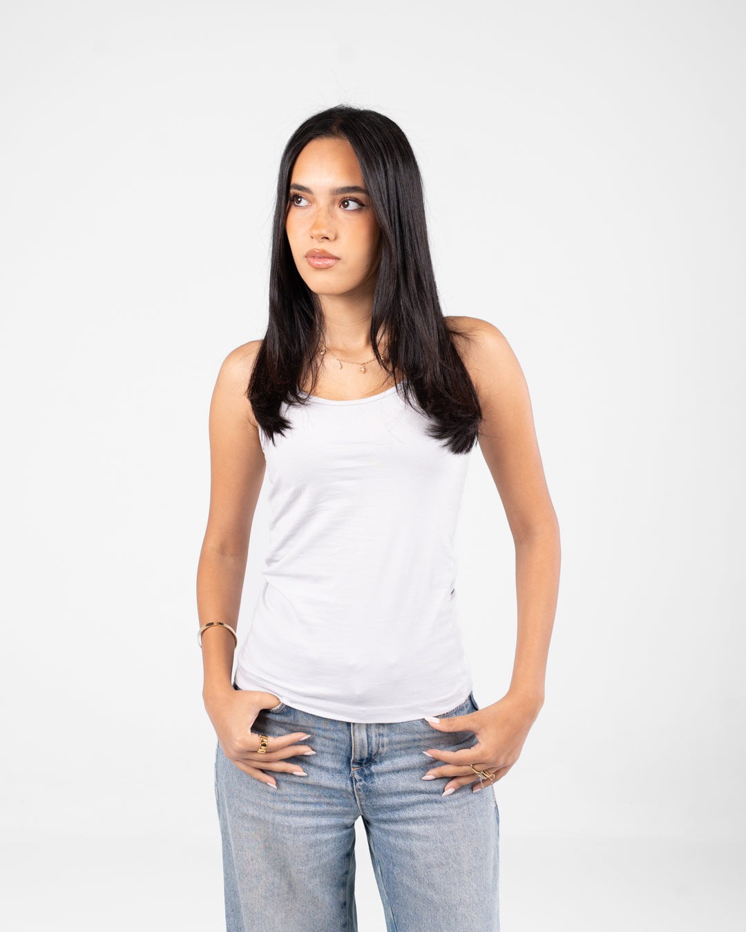 توب نسائي باسيك