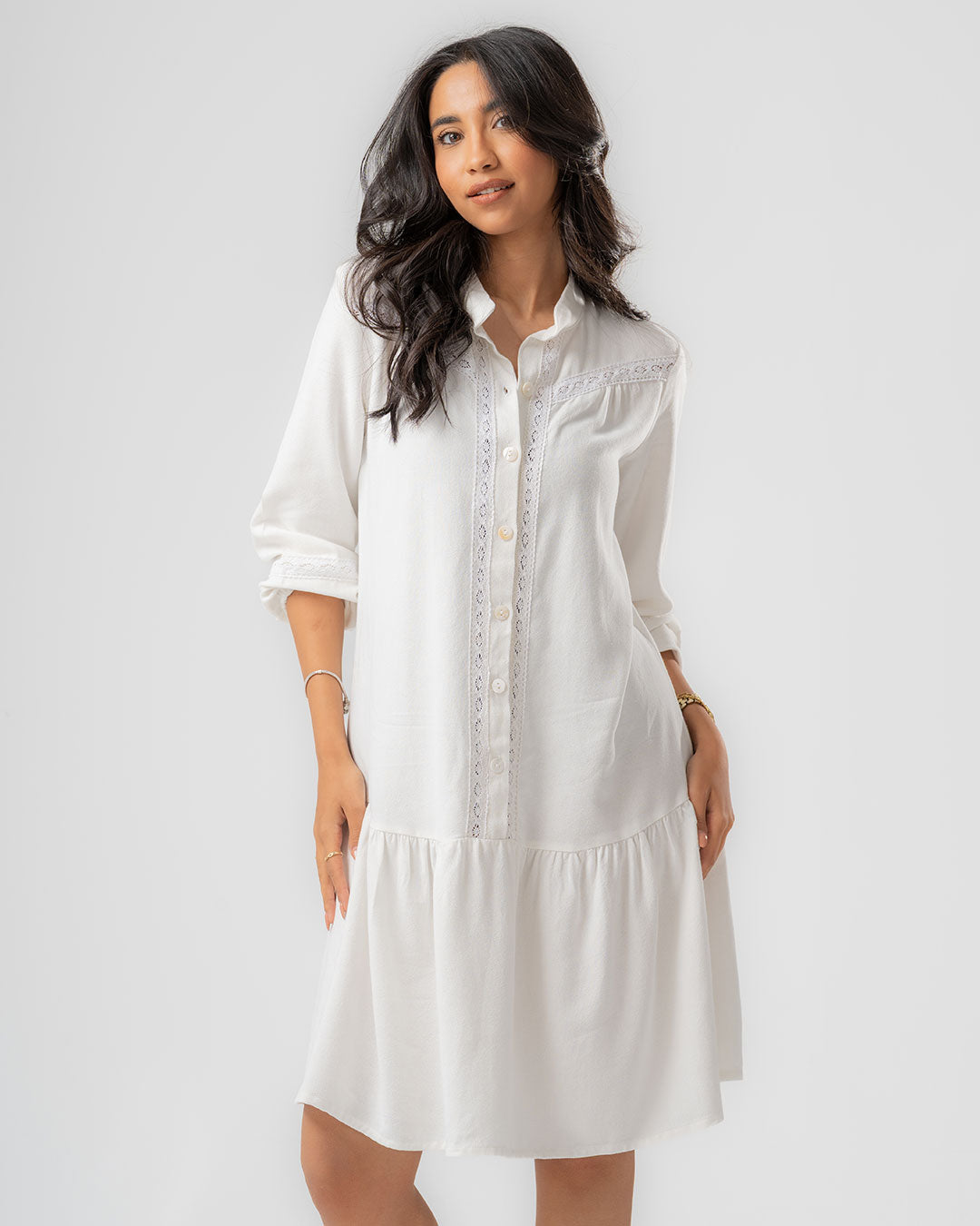 فستان نسائي