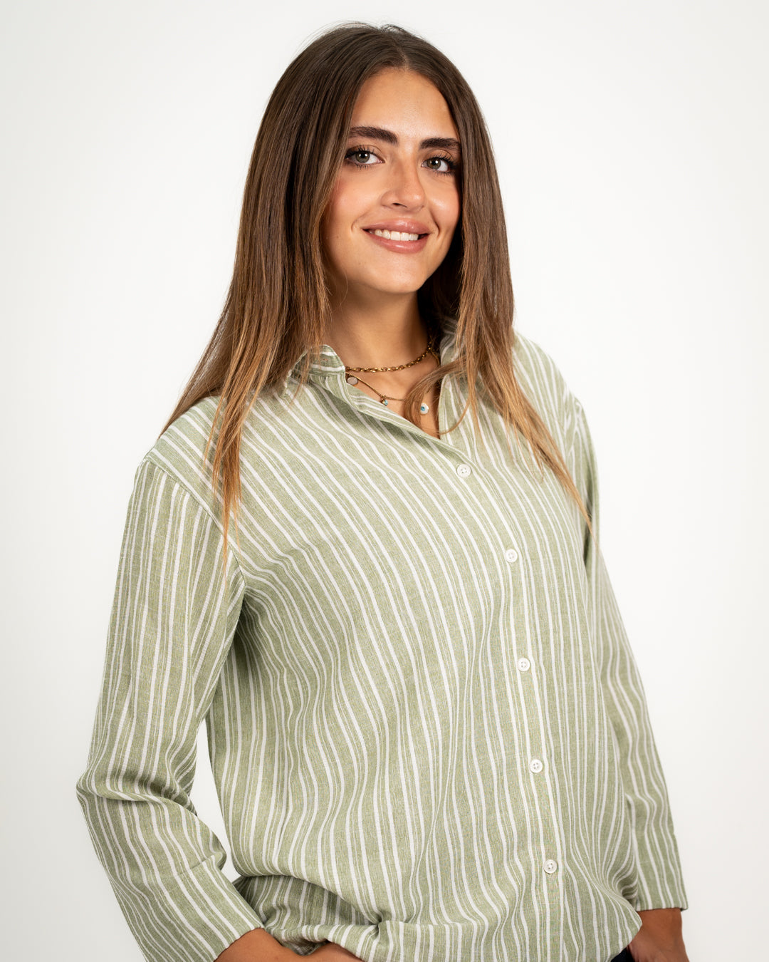 بلوزة نسائية