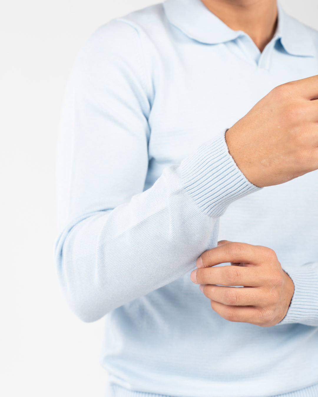 بلوفر رجالي بياقة