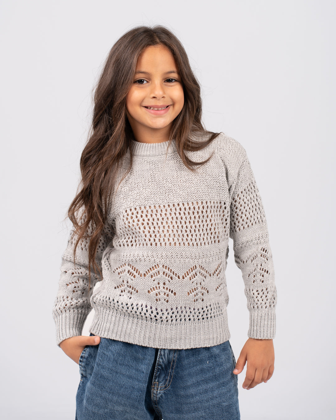 بلوفر بناتي برقبة دائرية