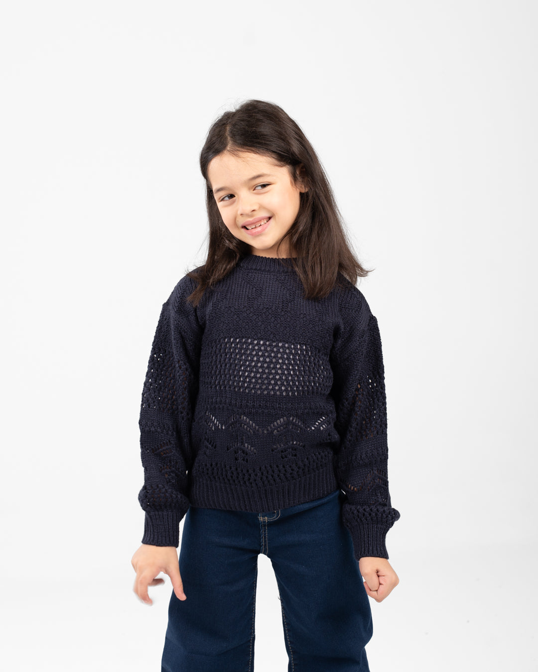 بلوفر بناتي برقبة دائرية