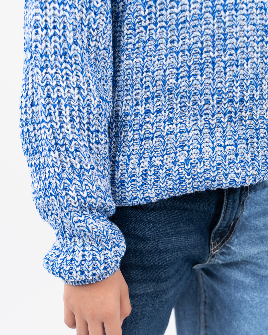 بلوفر بناتي برقبة دائرية