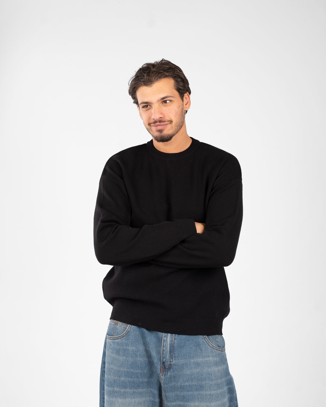 بلوفر رجالي برقبة دائرية