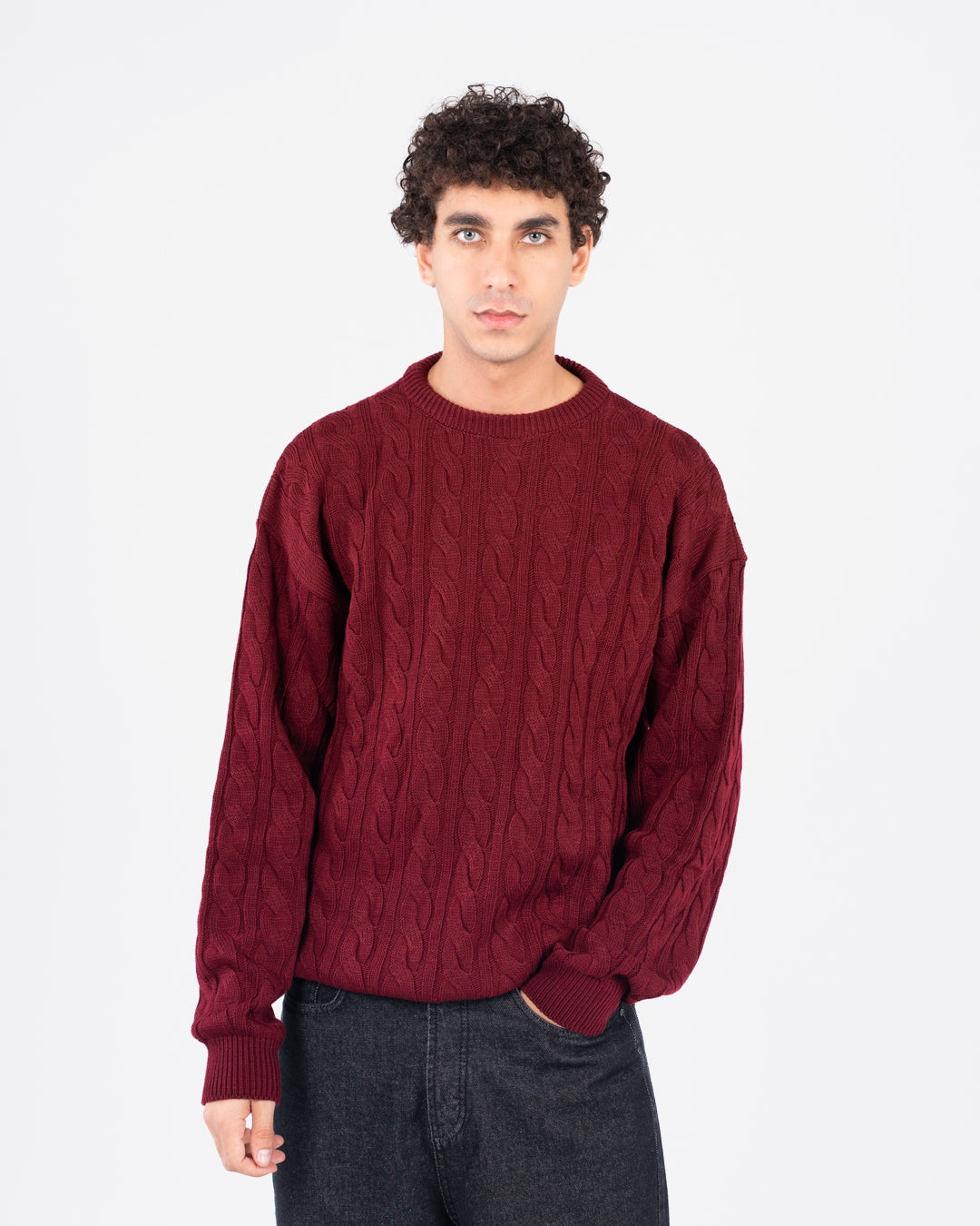 سترة رجالية مضفرة برقبة دائرية