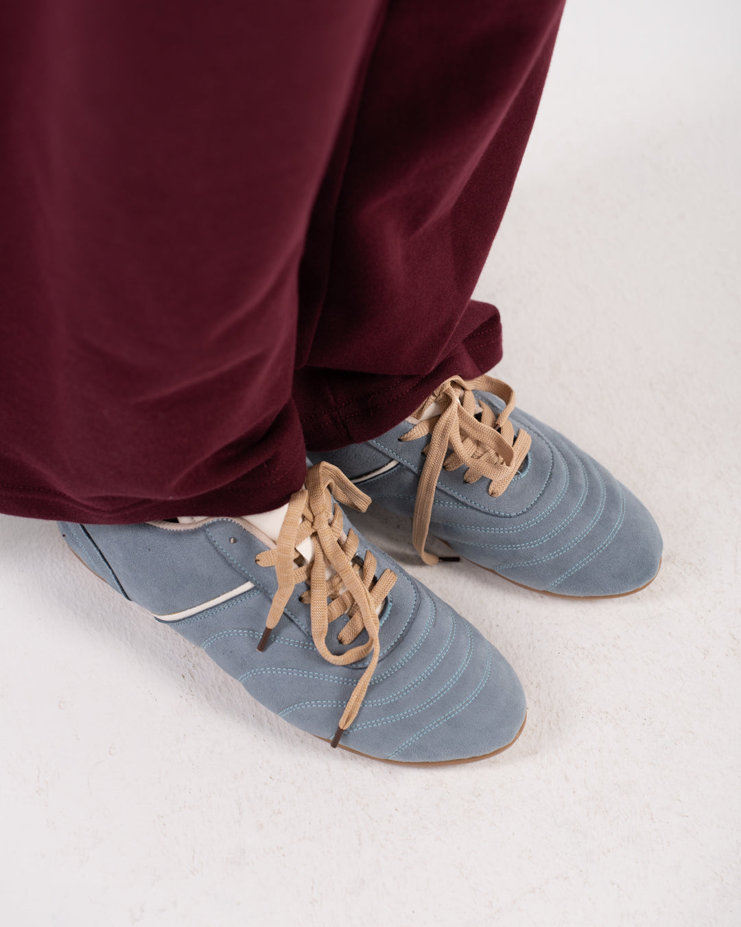 جزمة حريمي بسيطة