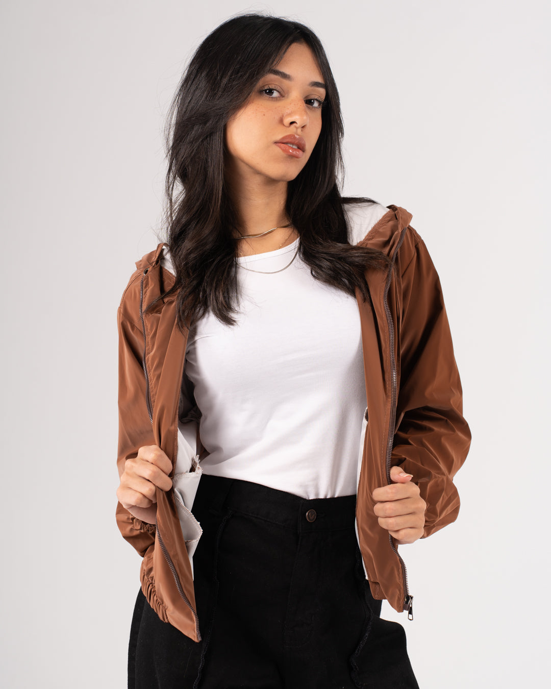 جاكيت نسائي مقاوم للمياة