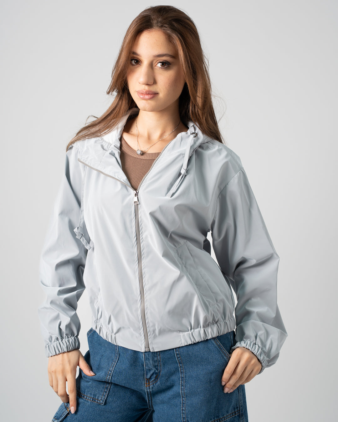 جاكيت نسائي مقاوم للمياة