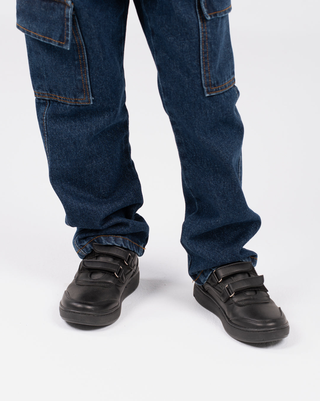 حذاء أولادي رياضي