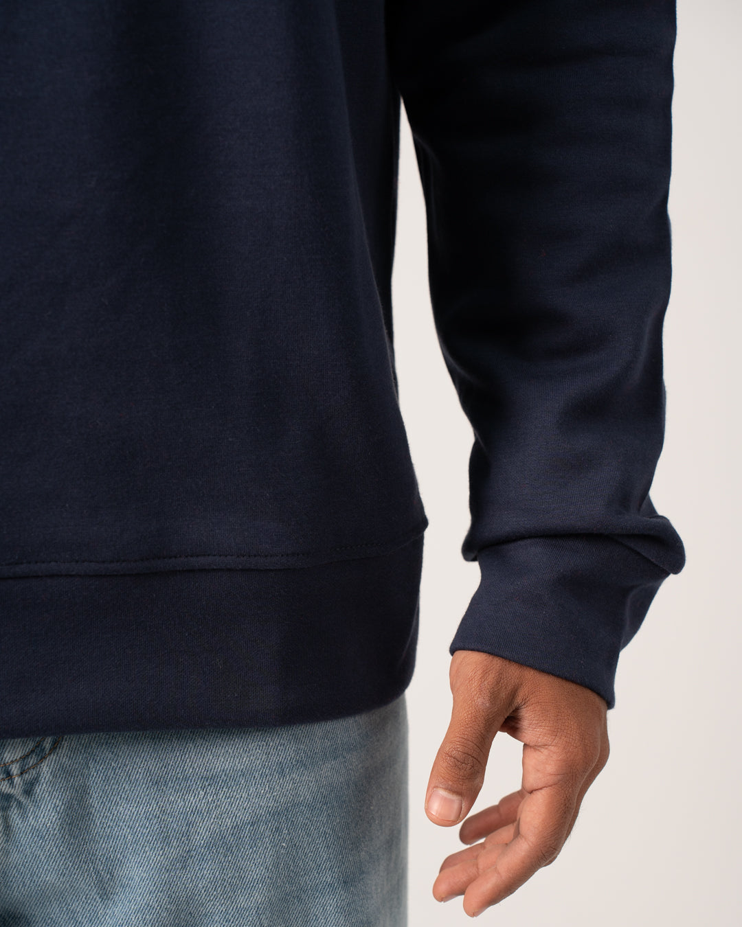 سويت شيرت بسوستة ربع طول