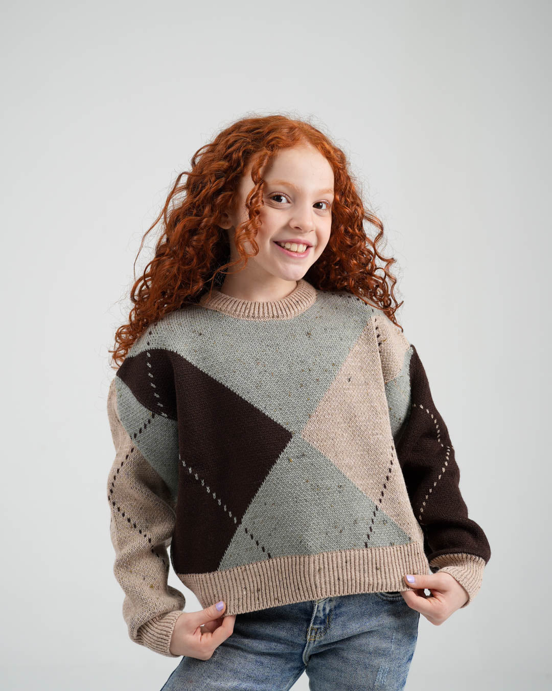 بلوفر بناتي