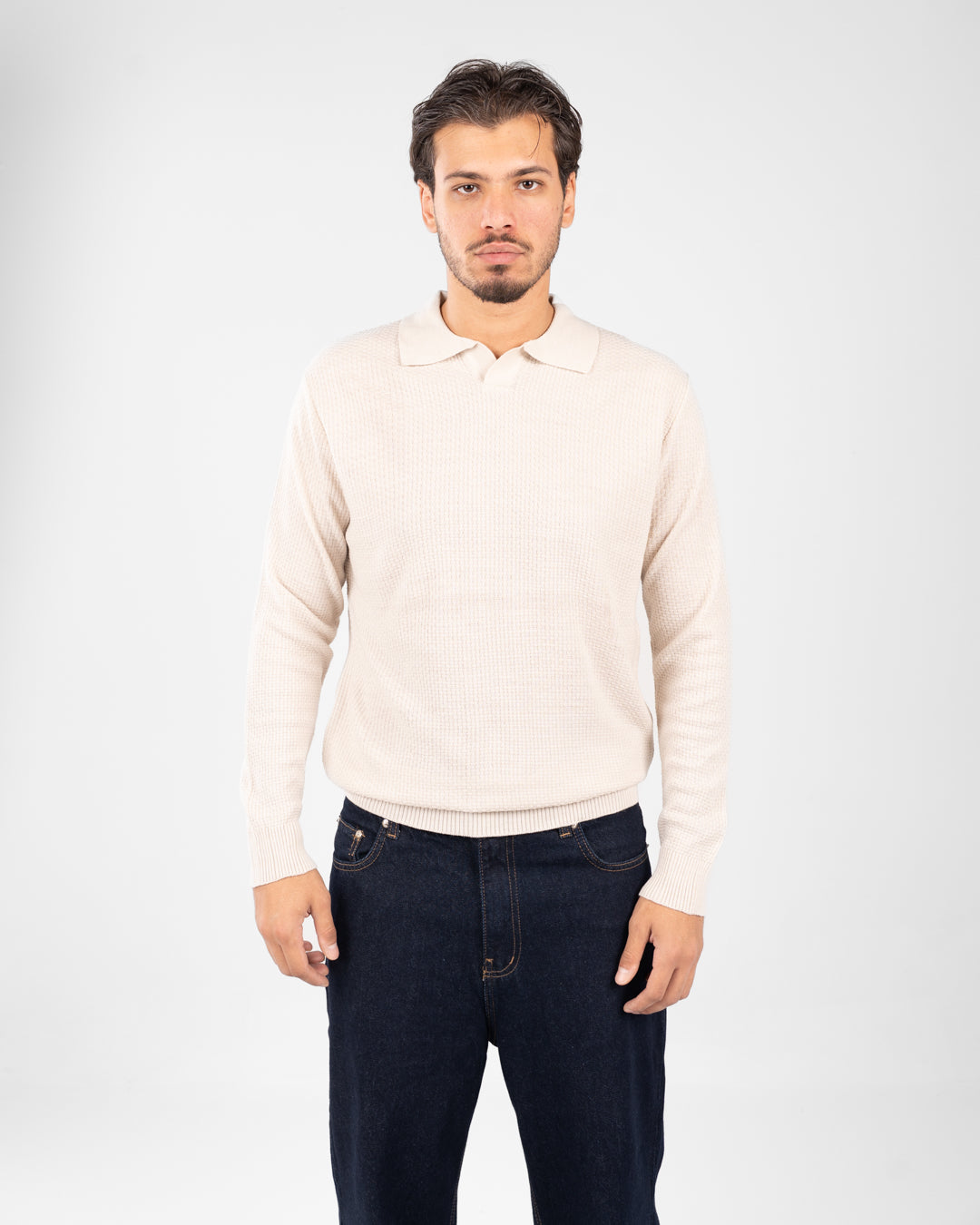 بلوفر رجالي أساسي بياقة