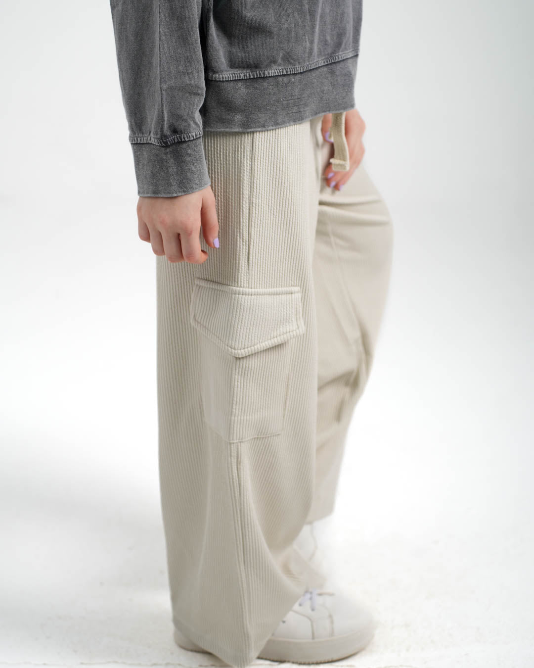 بنطلون رياضي واسع الساق للبنات