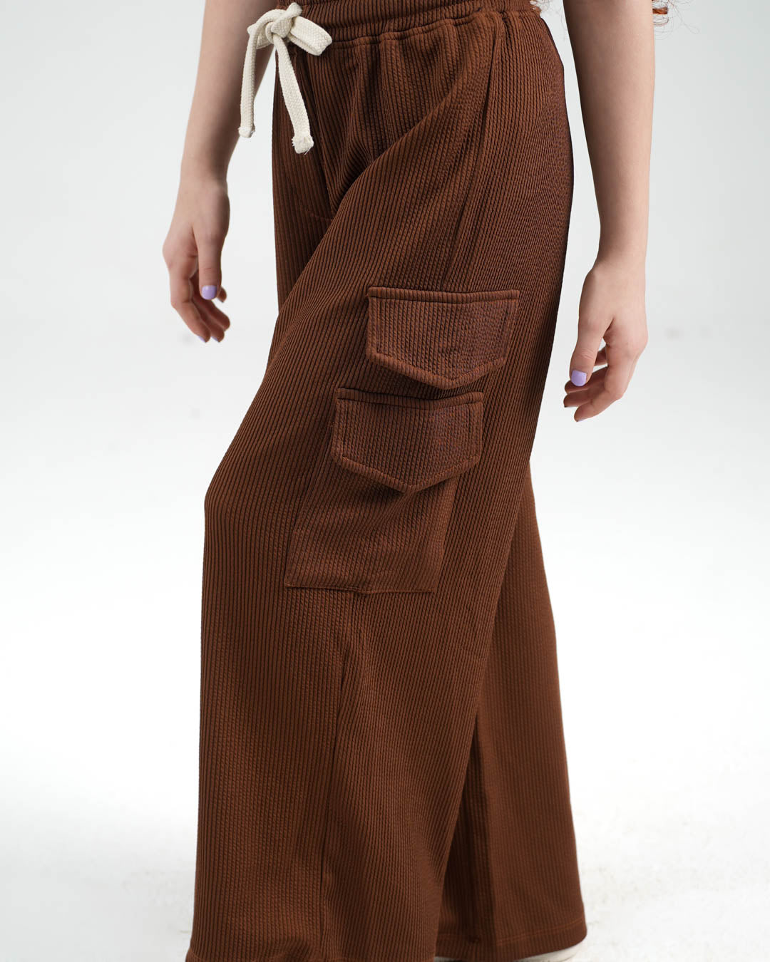 بنطلون رياضي واسع الساق للبنات