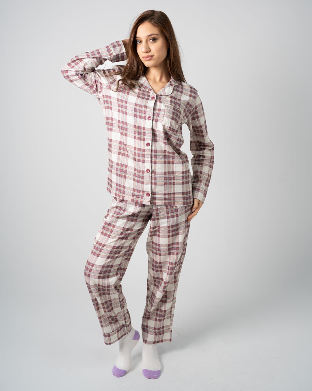 بيجامة كاروهات