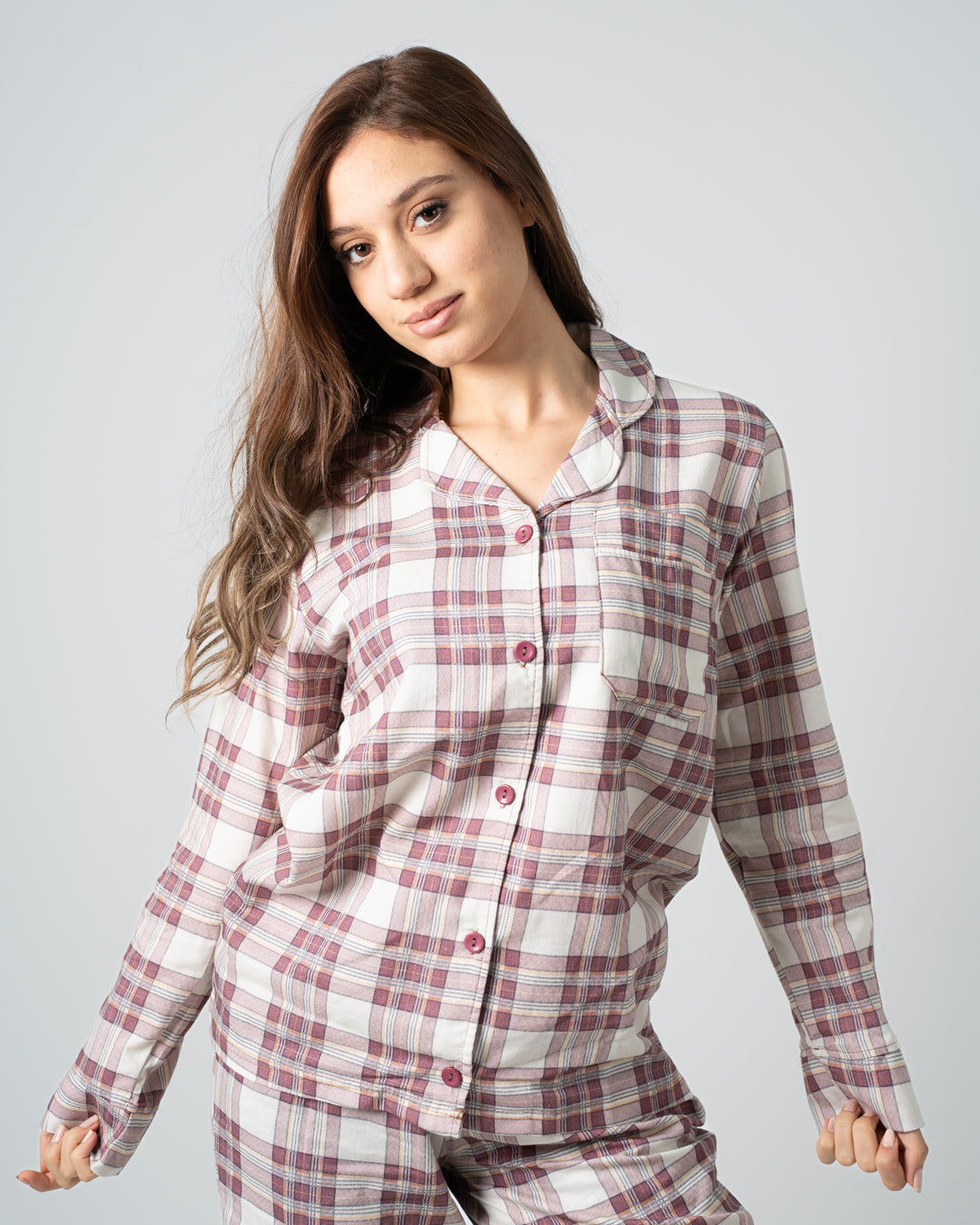 بيجامة كاروهات