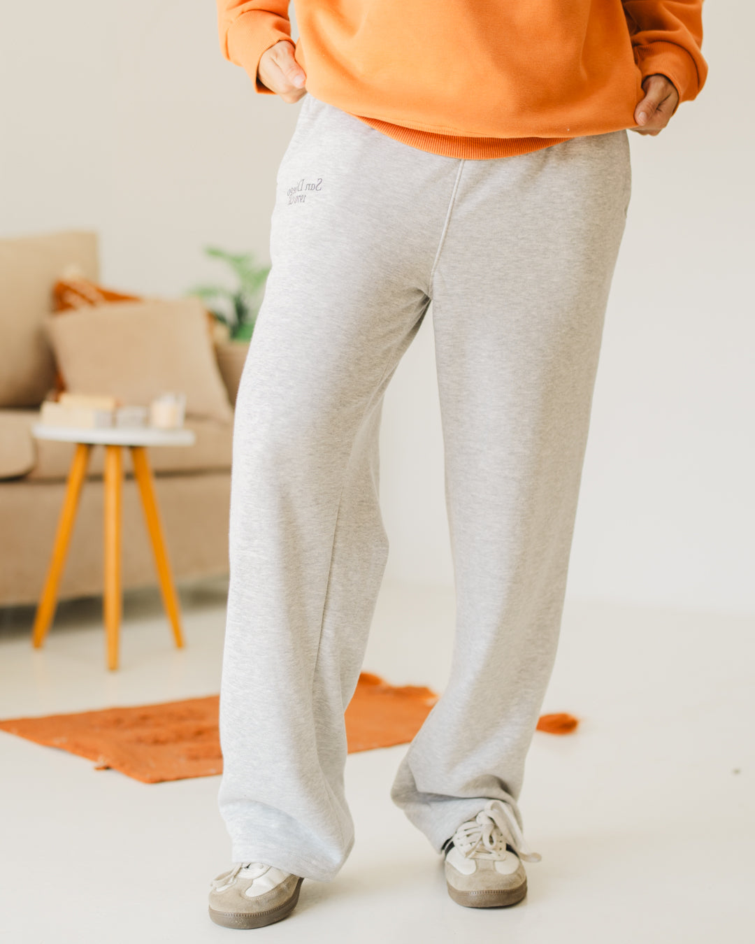 بنطلون رياضي سادة