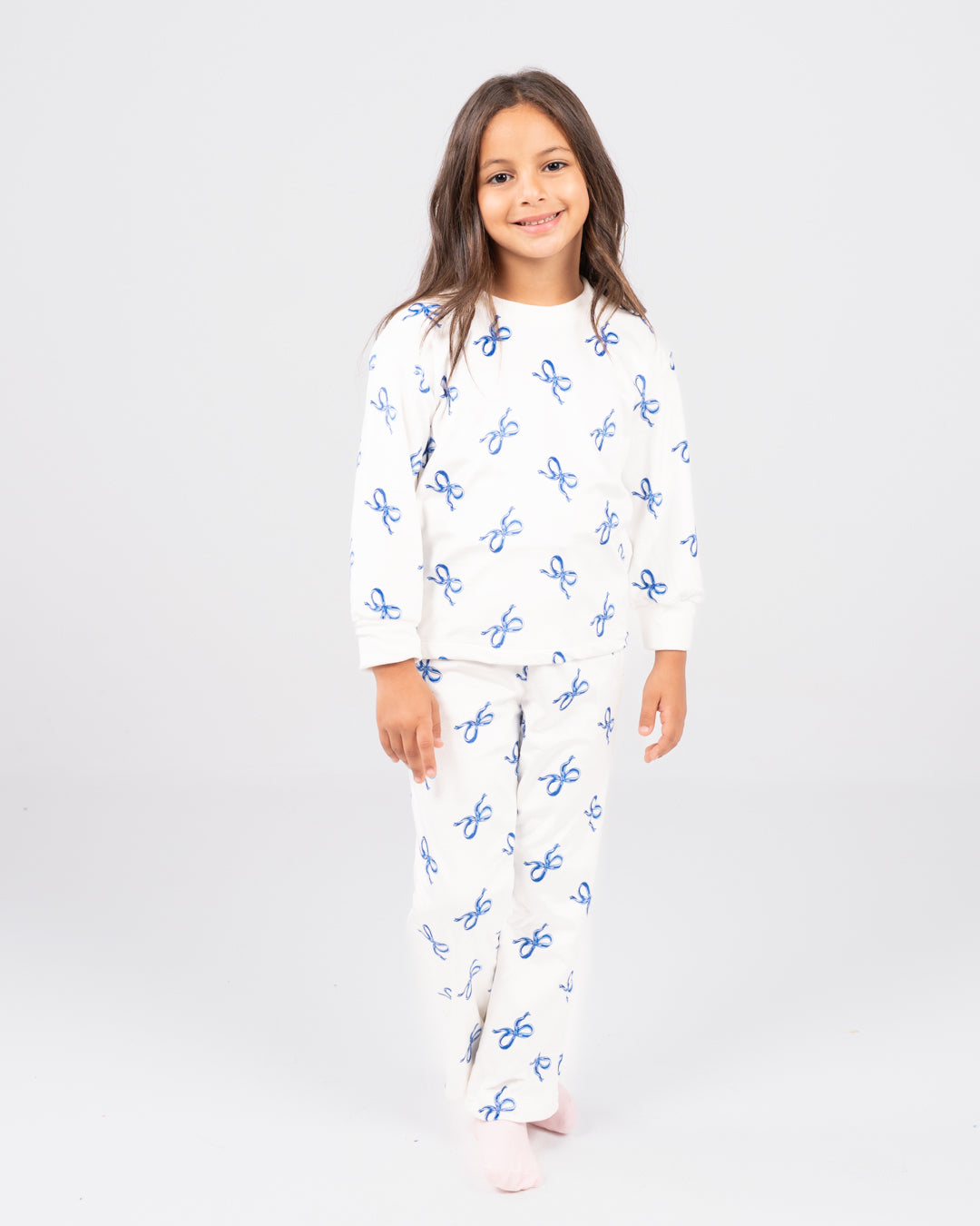 بيجامات فتاة الشريط