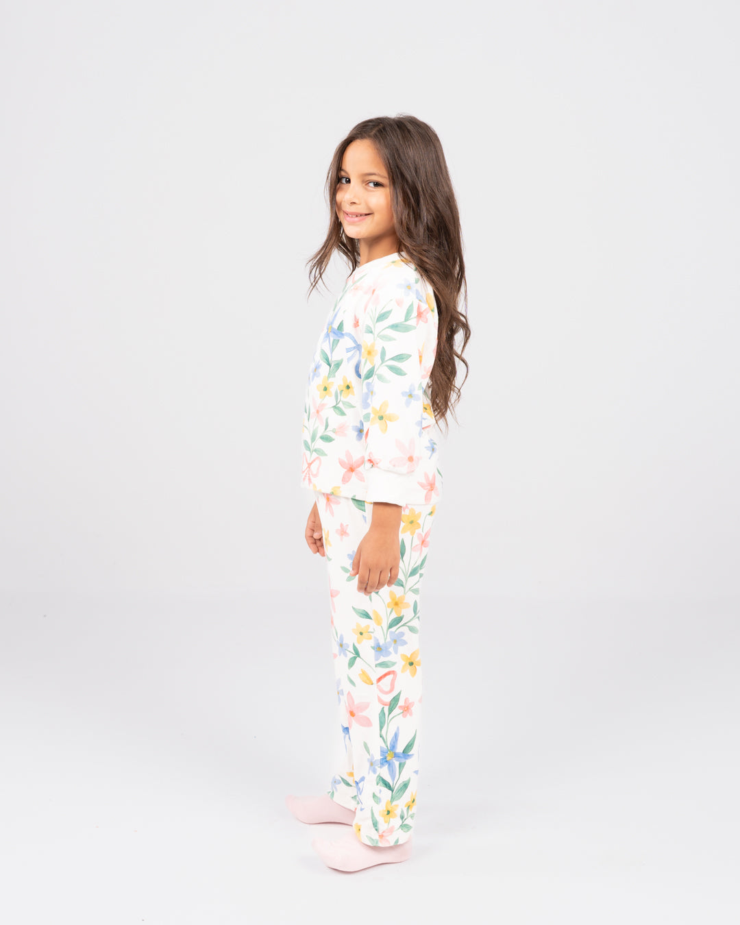 بيجامات فتاة الشريط