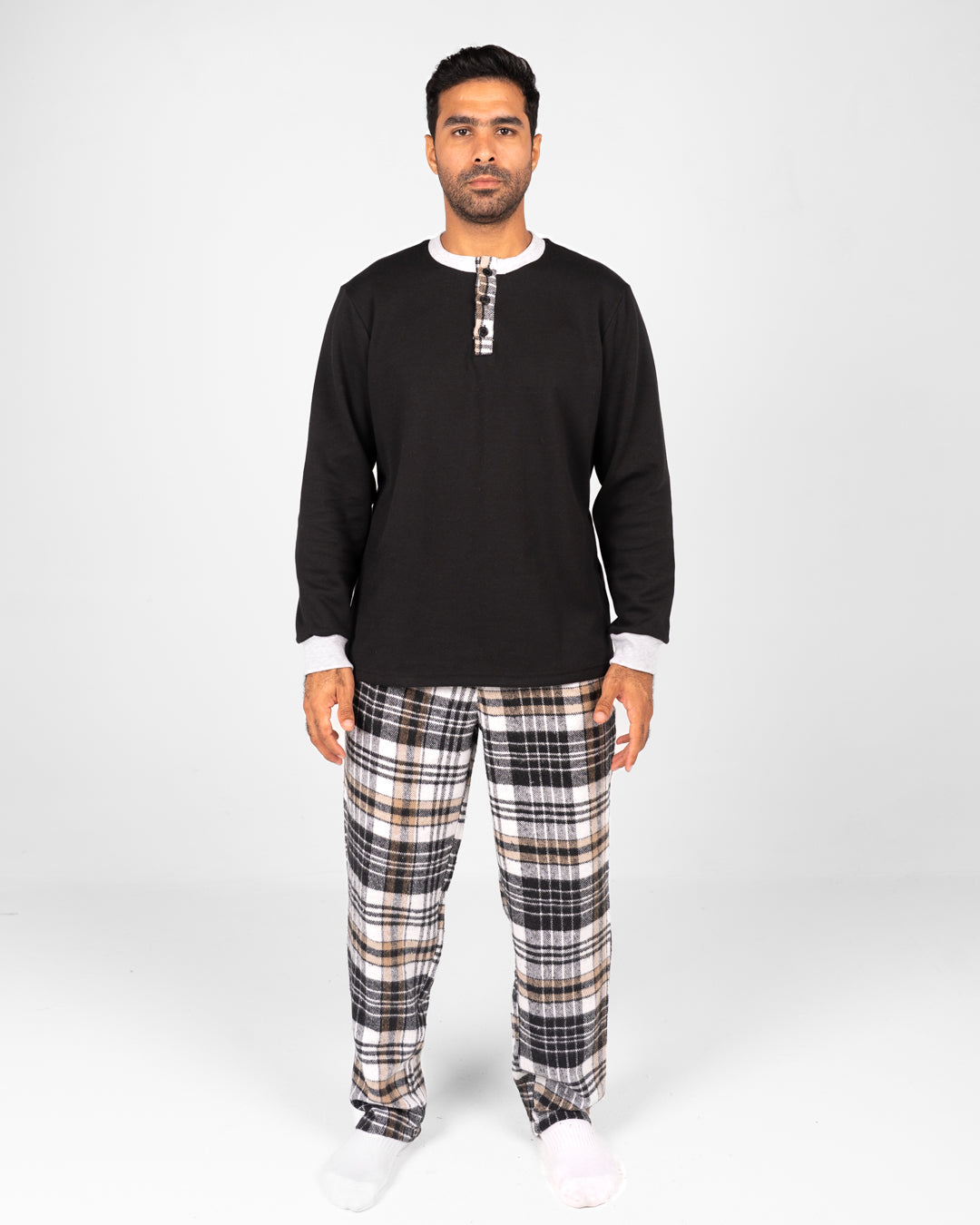 بيجامات رجالية منقوشة
