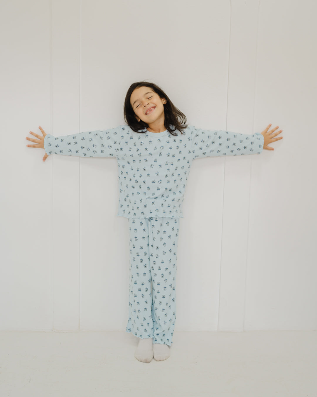 بيجامة ورد بناتي