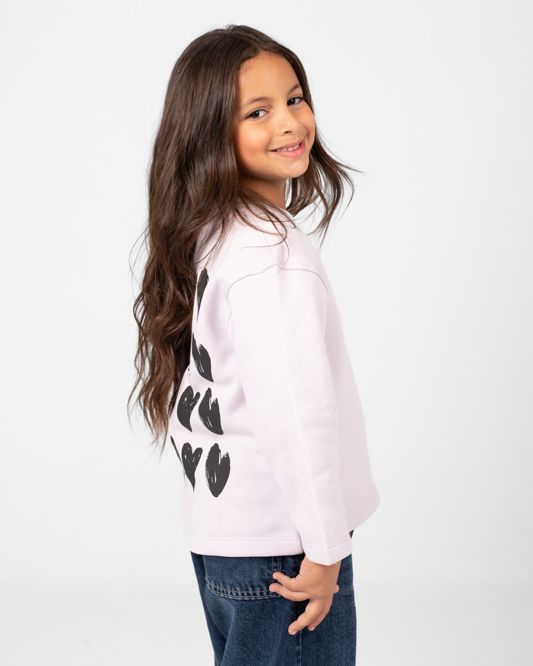 سويت شيرت بناتي برقبة دائرية وقلوب