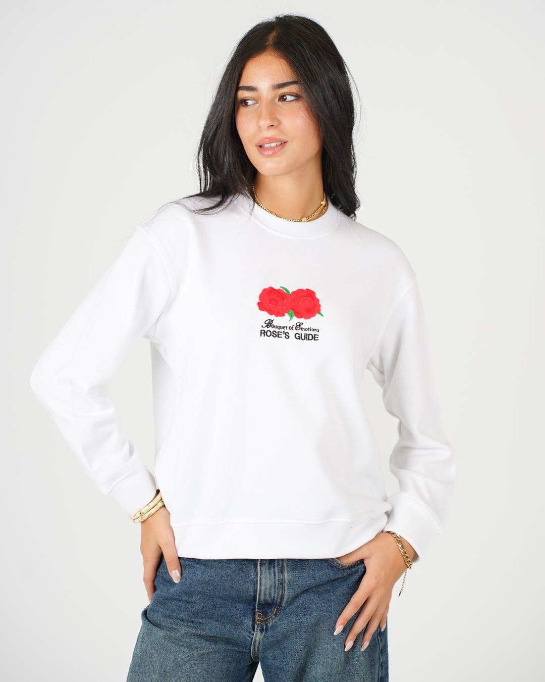 سويت شيرت رجالي برقبة مستديرة وتطريز