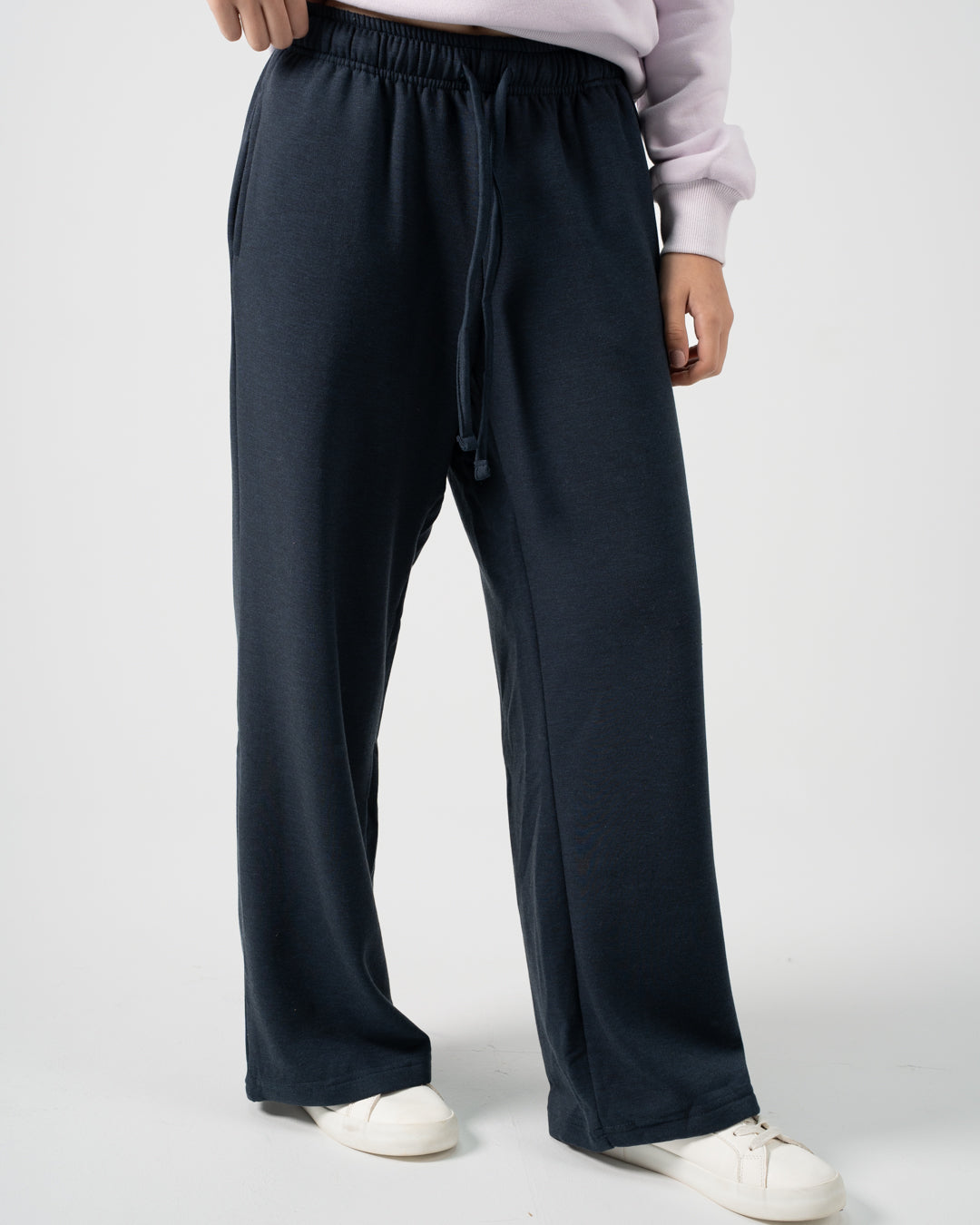 بنطلونات رياضية للبنات