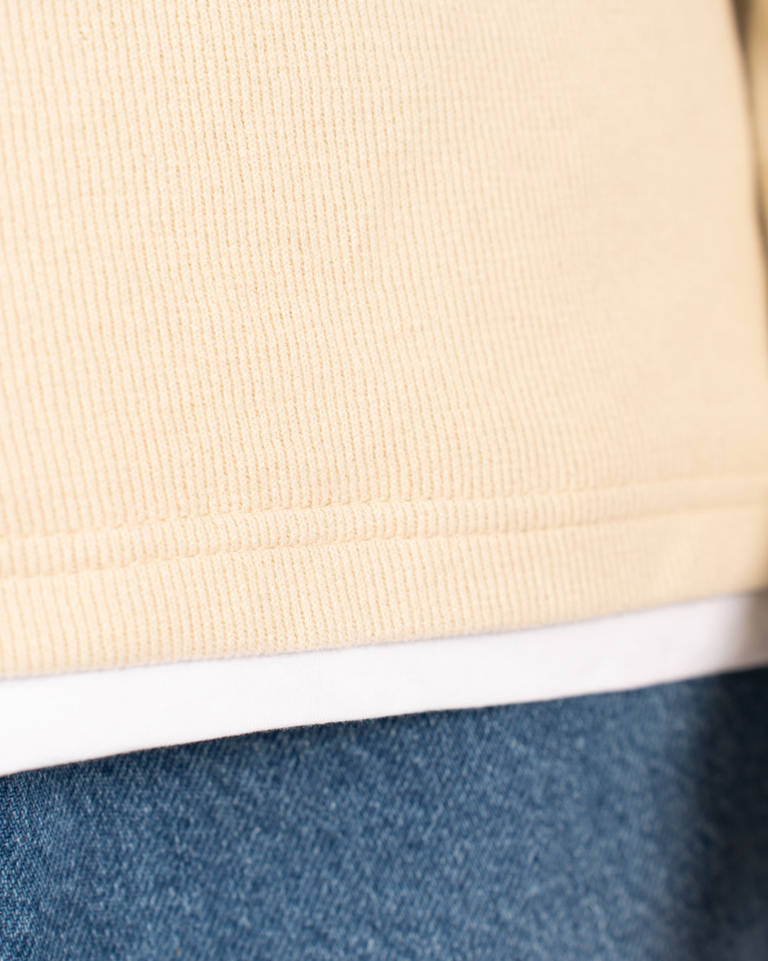 Round Neck Men Sweater