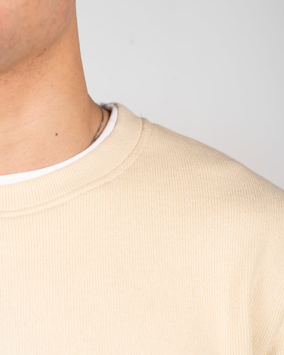Round Neck Men Sweater