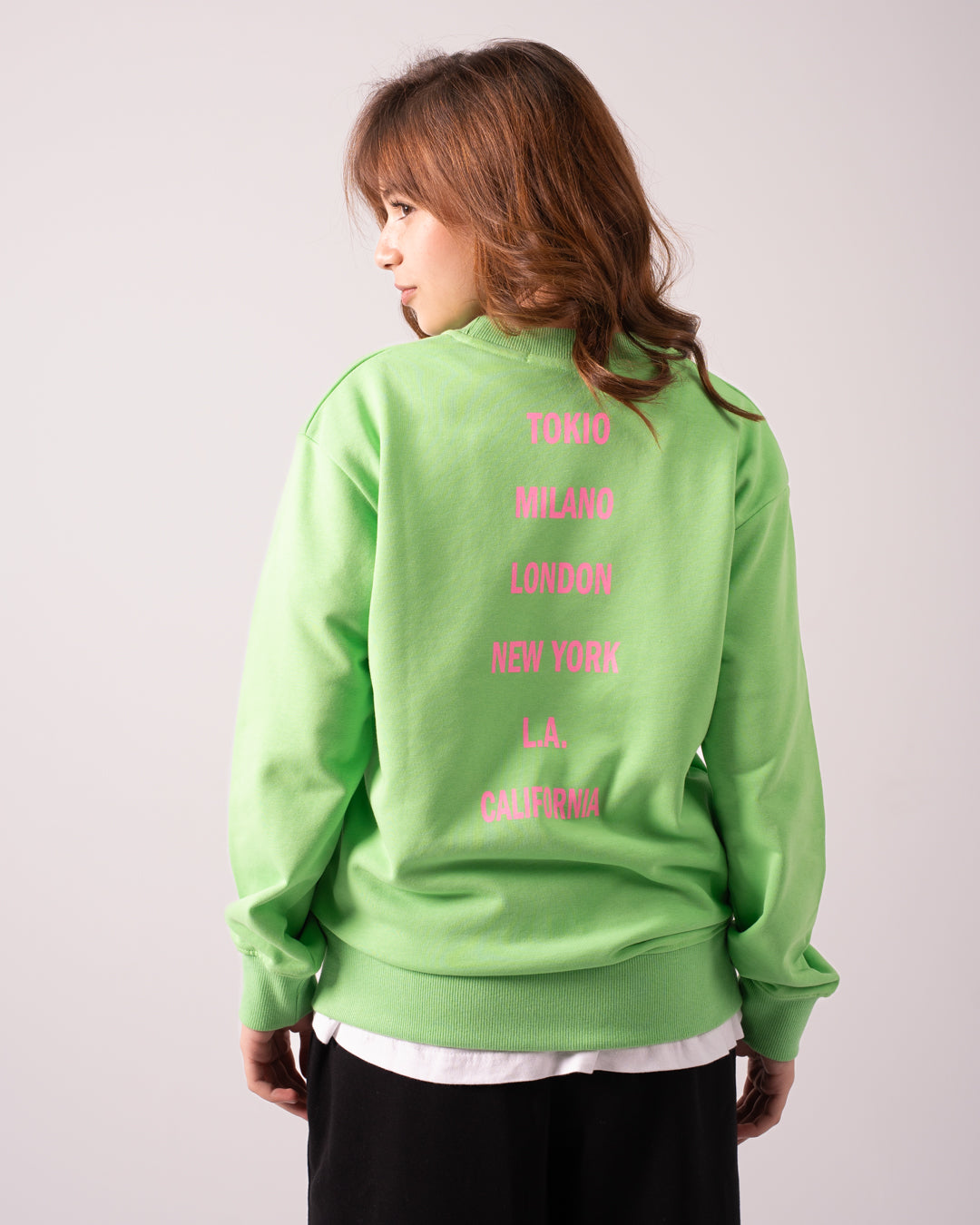 سويت شيرت بناتي بونجور برقبة دائرية