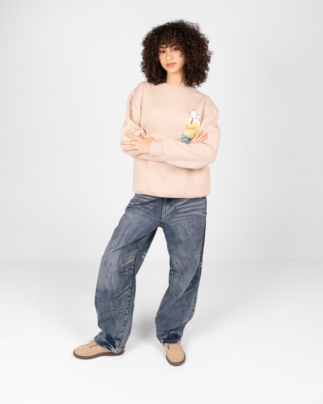 بلوزة سنوبي النسائية بياقة دائرية