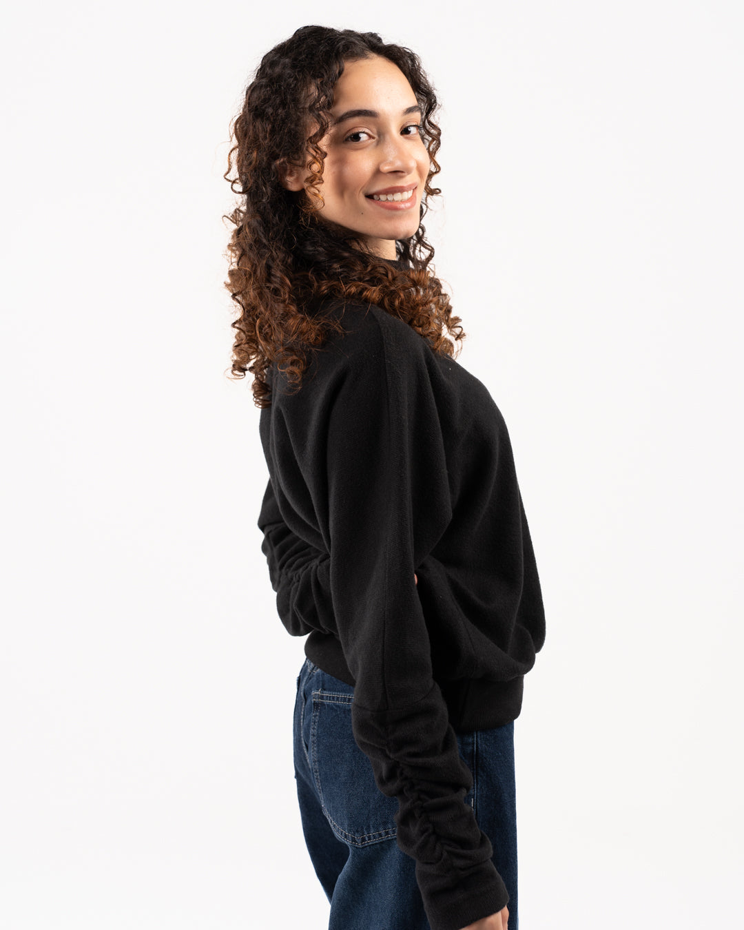 سترة نسائية من الكشمير برقبة عالية