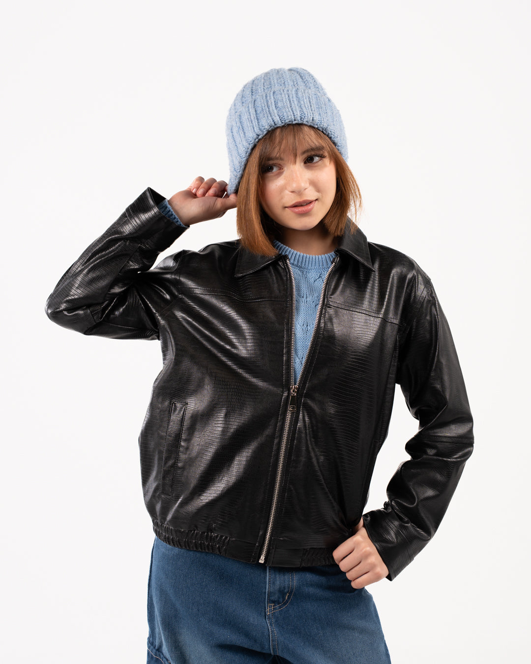 سترة جلدية للبنات