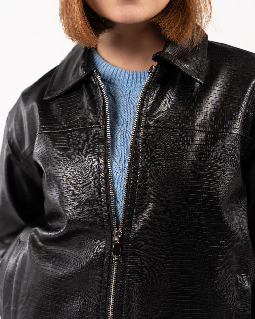 سترة جلدية للبنات