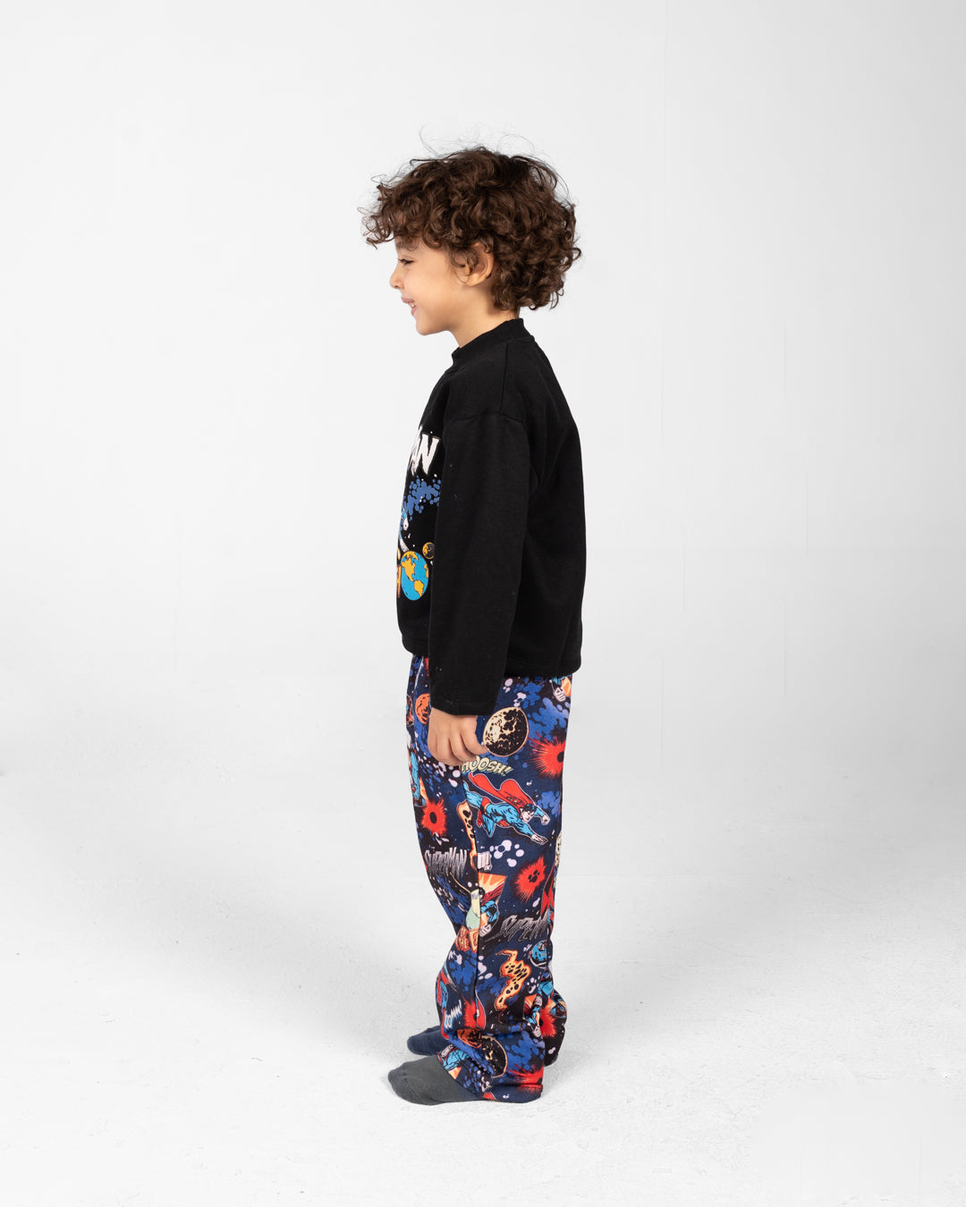 بيجامات أولاد بياقة دائرية