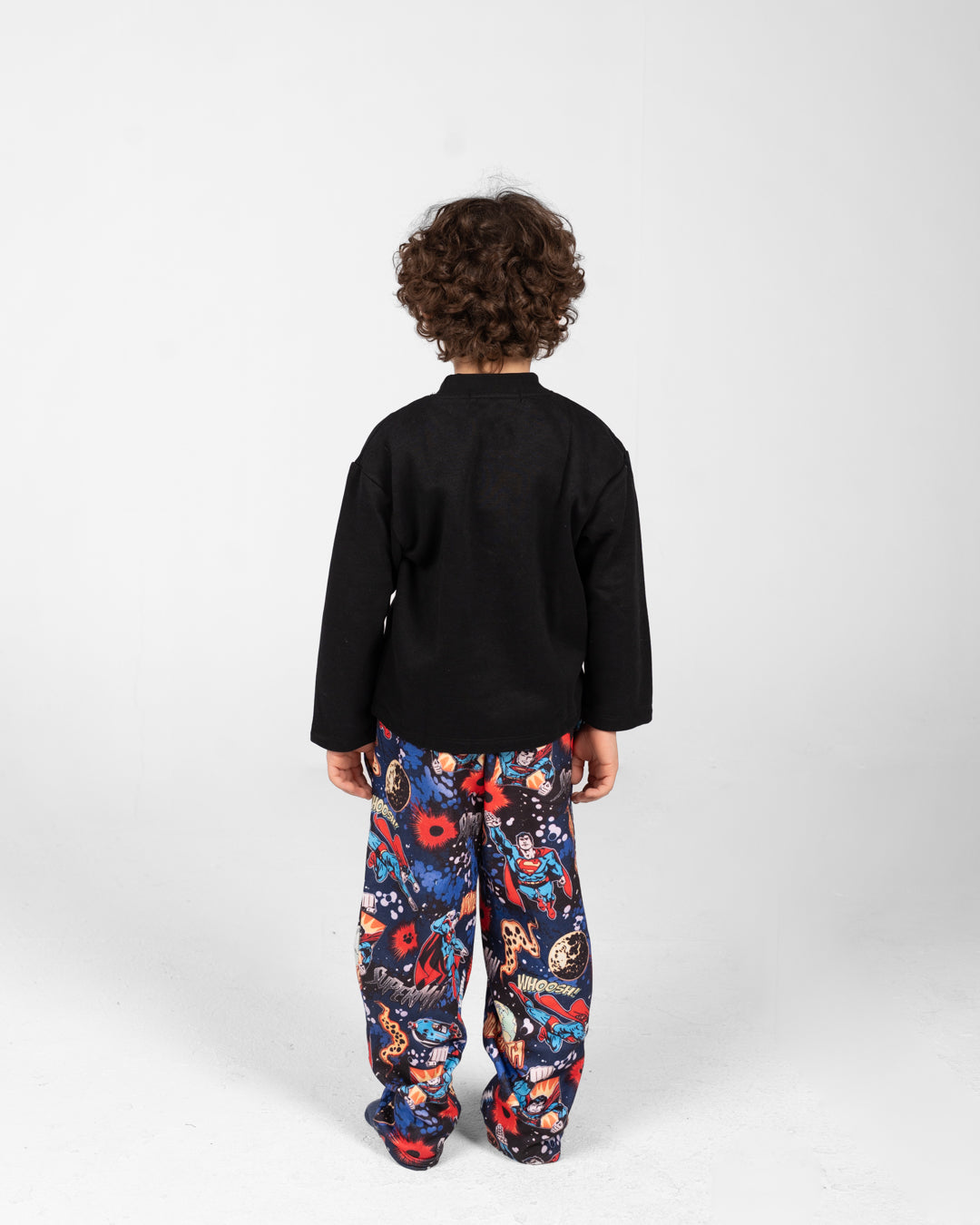 بيجامات أولاد بياقة دائرية