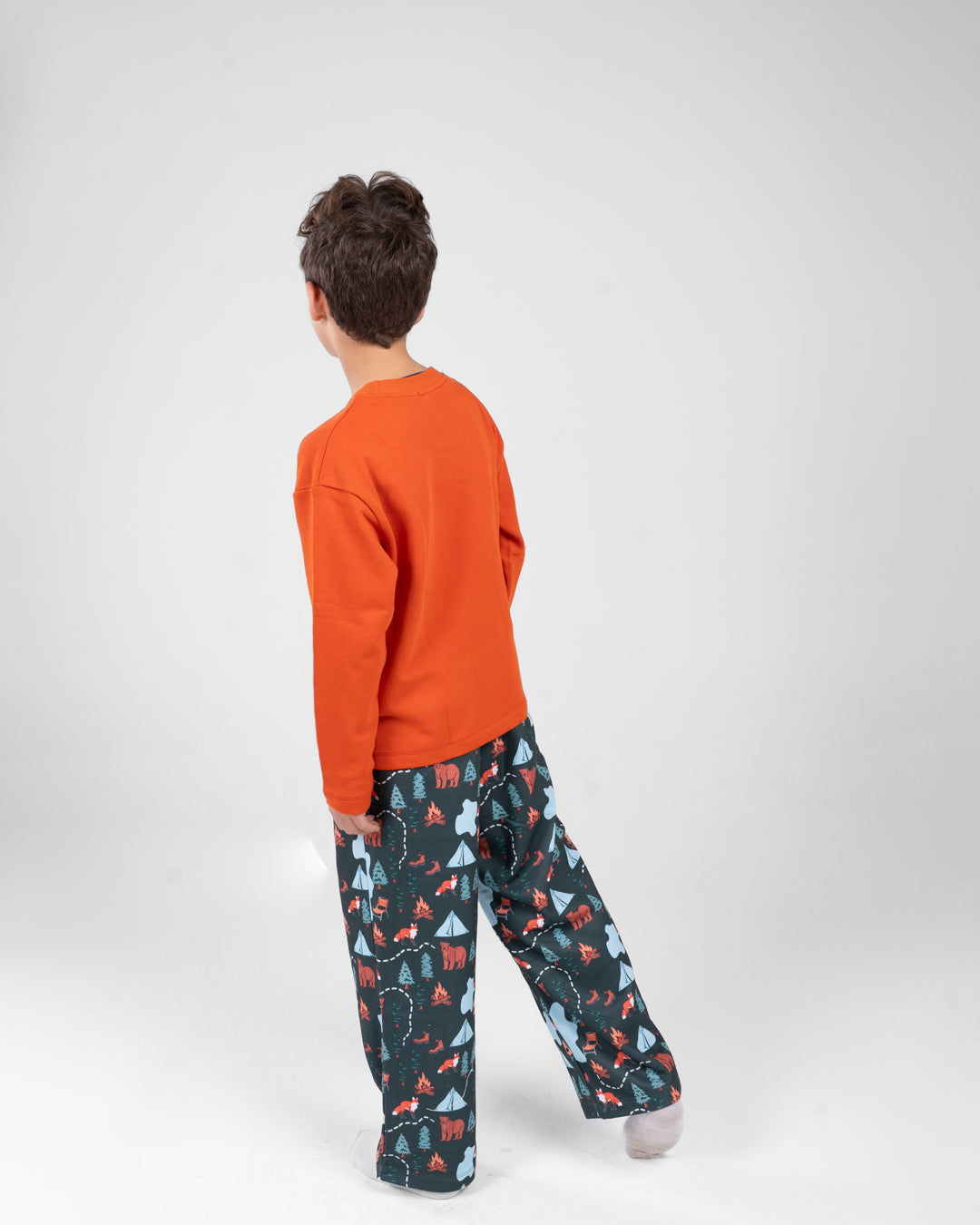 بيجاما أولاد مطبوعة بياقة دائرية