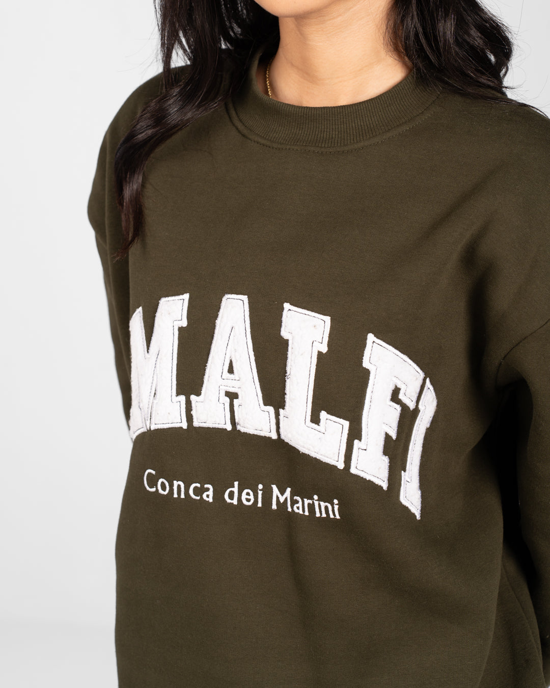 سويت شيرت نسائي بطبعة وياقة دائرية