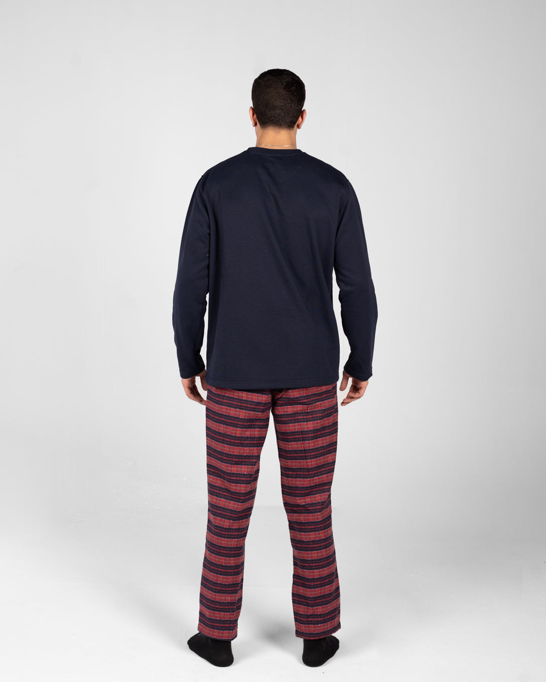 Men Pyjamas Plaid Pants and Plain Top