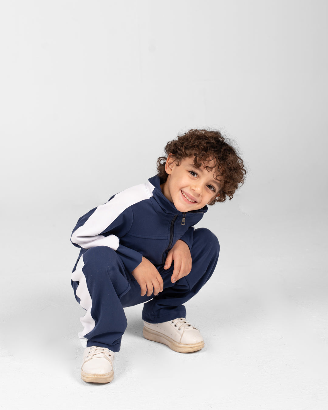 طقم رياضي للأولاد