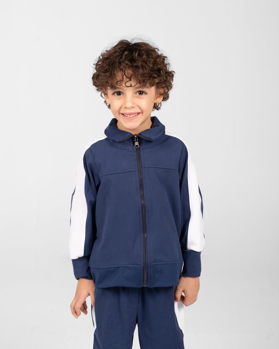 طقم رياضي للأولاد