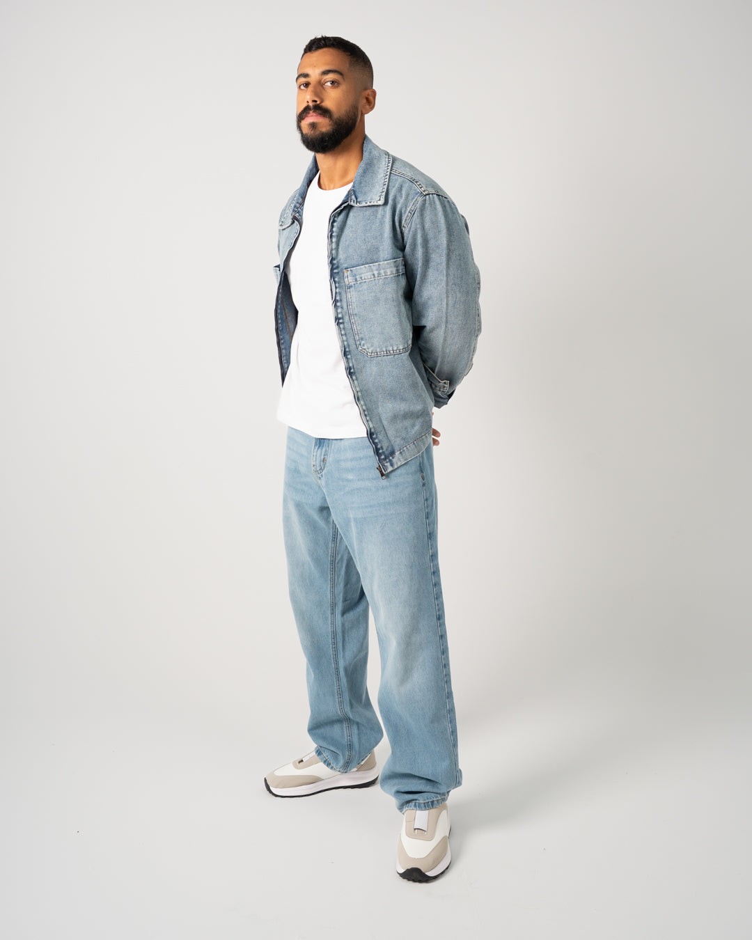 جاكيت جينز رجالي