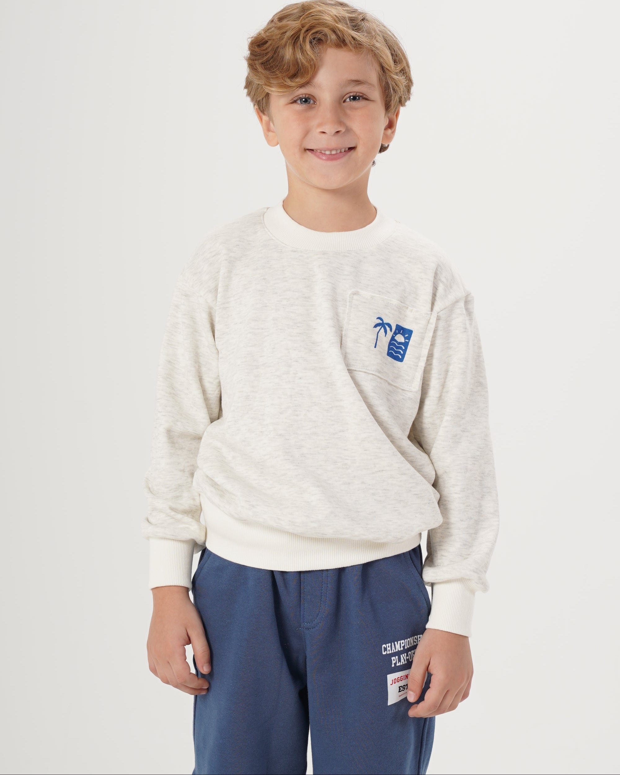 سويت شيرت أولاد مطبوع بياقة دائرية