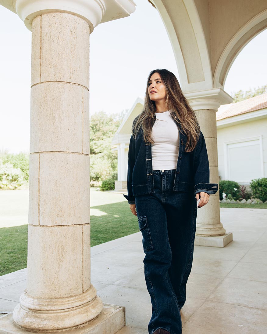 سترة جينز نسائية