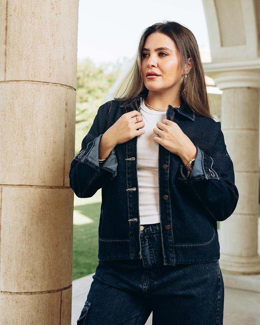 سترة جينز نسائية